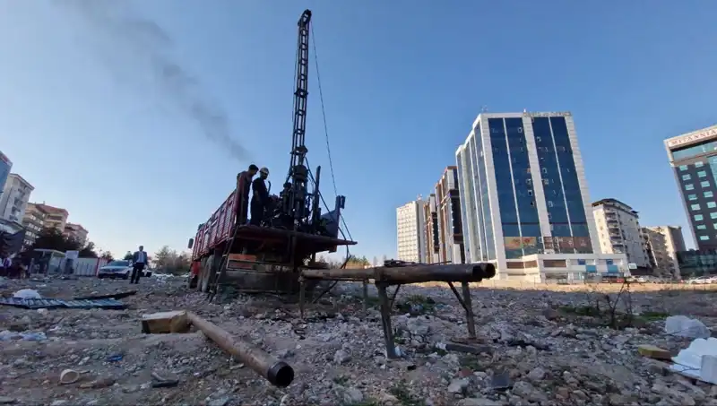 Galeria Sitesi'nde İlk Kazma Vuruldu: 89 Kişilik Kayıp Hikayesi