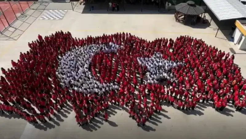 Bin 300 Öğrenci, Tek Harita İle Geleceğe Yürüyor: Eğitimde Devrim Yaşanıyor