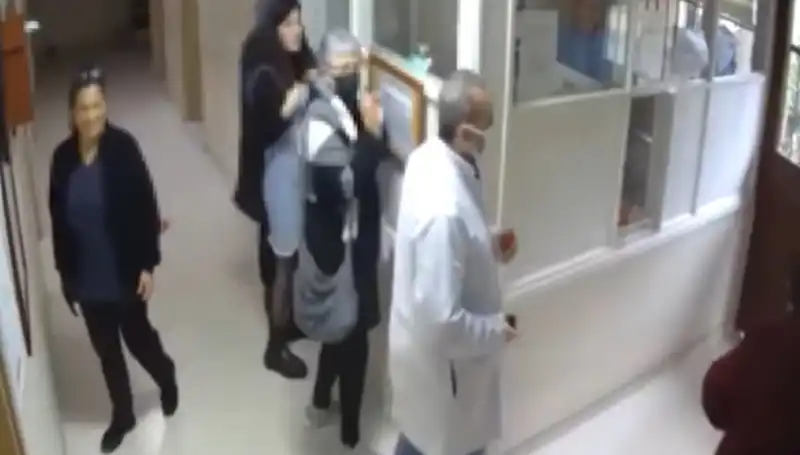 Üsküdar'da Doktora Cumhurbaşkanına Hakaretten Hapis İstemi: Tüm Detaylar