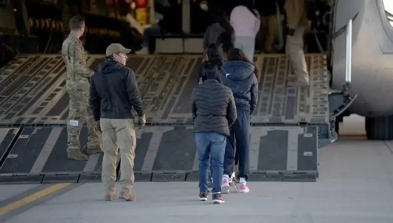 Kosova, ABD'den Sınır Dışı Edilecek Göçmenler İçin Yenilikçi Bir Çözüm Sunuyor