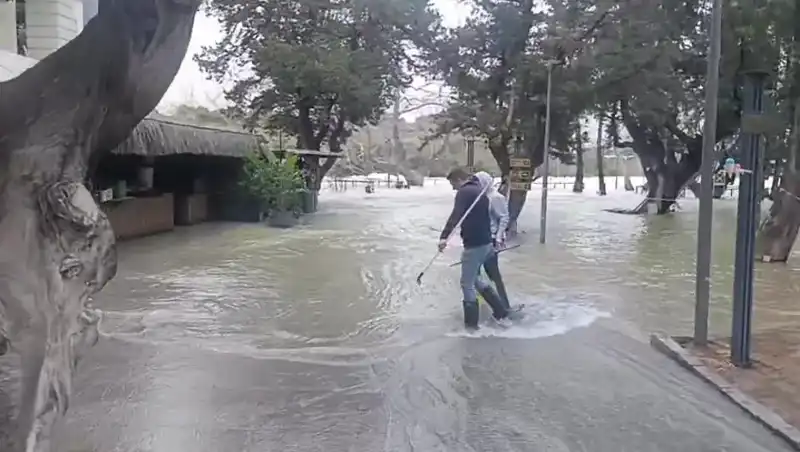 Manavgat Irmağı'nda Yükselen Sular, İşletmeleri Vurdu: Kriz Kapıda mı?