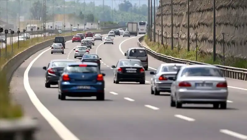 İtalya'da Hurda İndirimine Onay: Araç Sahiplerine 476 Bin Lira Müjdesi!