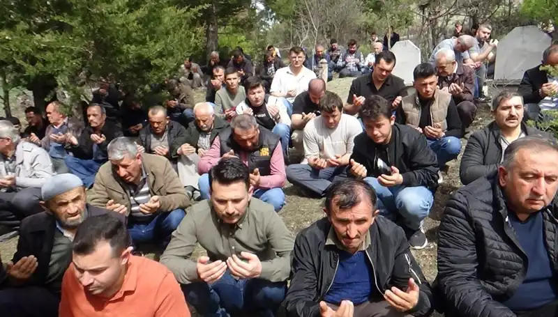 Bir Köyün Kalbini Fetheden Adam: Gözyaşlarıyla Uğurlandı