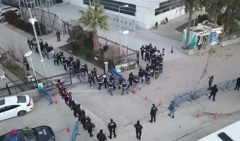 Adıyaman'da Çarpıcı Operasyon: 21 Şüpheli Gözaltına Alındı, 14'ü Tutuklandı