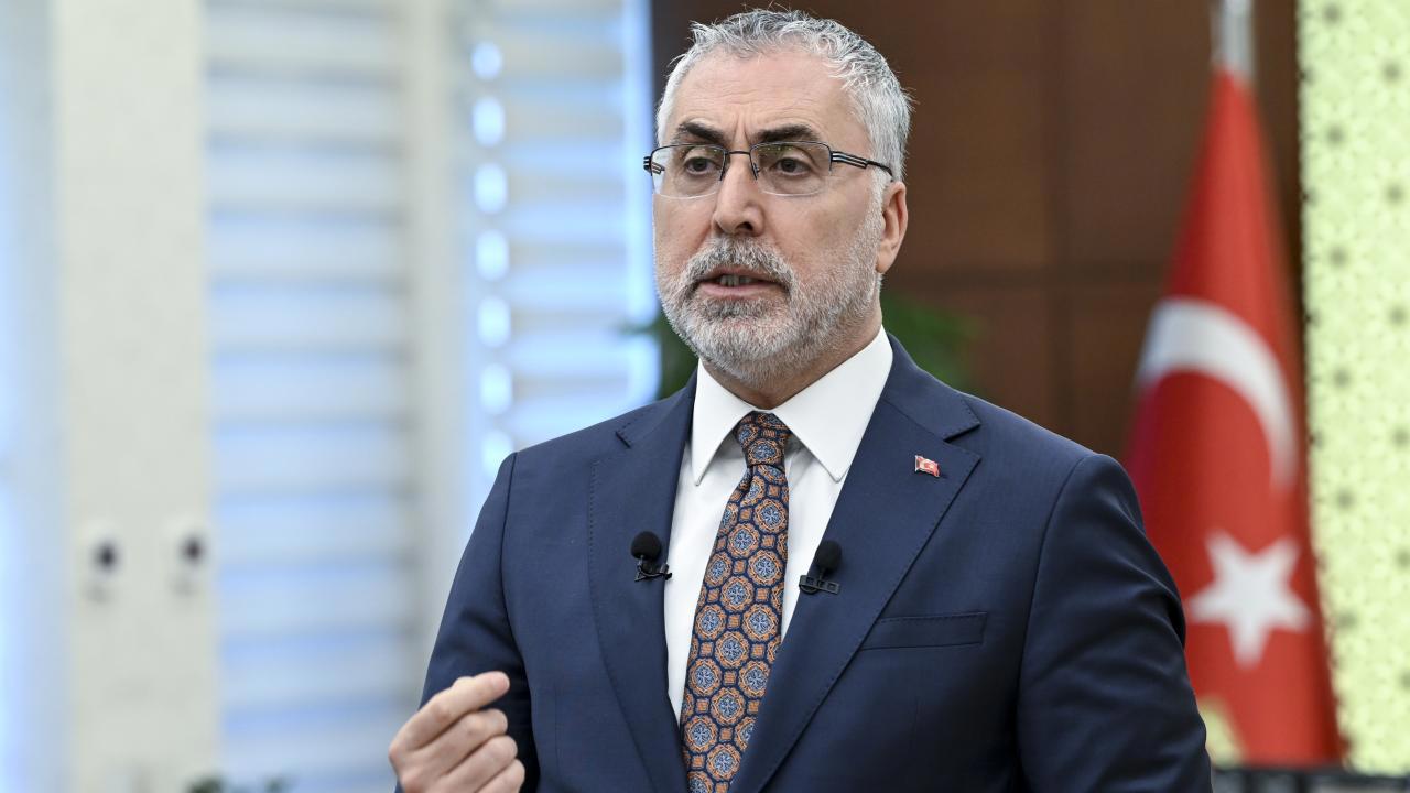 Bakan Işıkhan: Asgari Ücrette İyileştirme Yapabiliriz