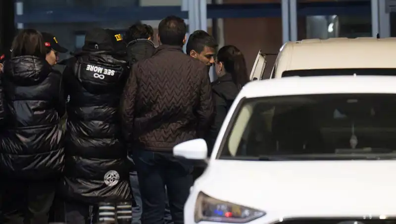 Dilan Polat ve Engin Polat: Sosyal Medya Paylaşımıyla Uyuşturucu İhbarı!