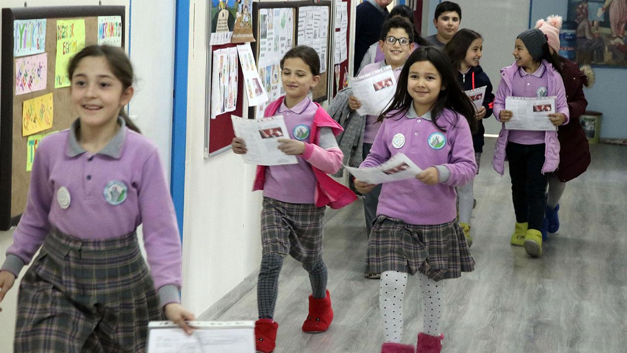 Yarıyıl Tatili Karneleri Dağıtıldı