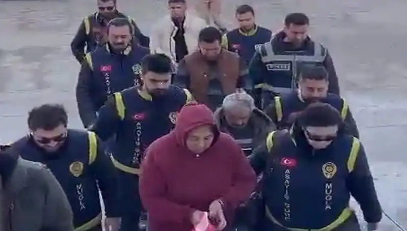 7 Yıl Önceki Kayıp Bebek Vakası: Çikolata Poşetindeki Korkunç Gerçek Ortaya Çıktı