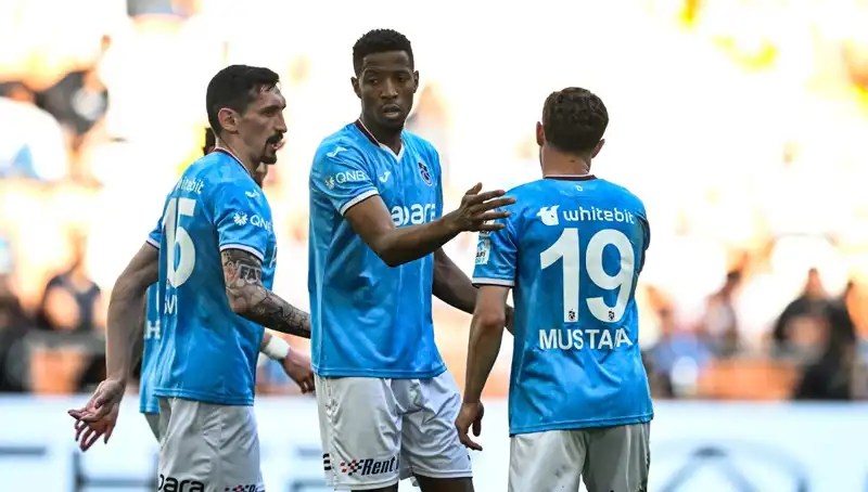 Trabzonspor, Adana Demirspor'u Tek Golle Geçerek 3 Puanı Kaptı