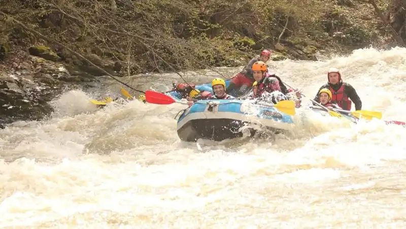 Rafting Tutkunları Debinin Artışıyla Doğanın Tadını Çıkarıyor
