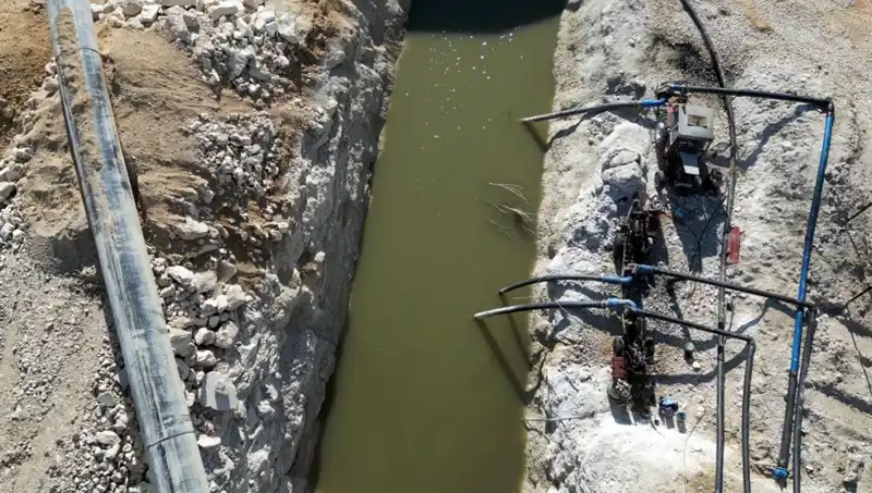 Karaman'da Musluk Suyuna Petrol Karıştı, Halk Şokta!
