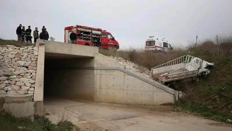 Kamyonet Alt Geçide Düştü: Bir Hayat Kaybı ve Soruşturma Başlatıldı