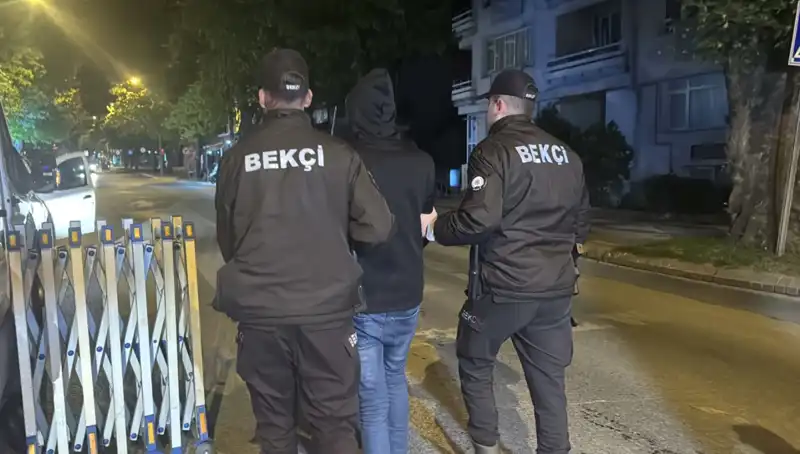 Edirne'de Düzensiz Göçmenler: 4 Kişi Yakalandı, Bölgedeki Durum Ne?