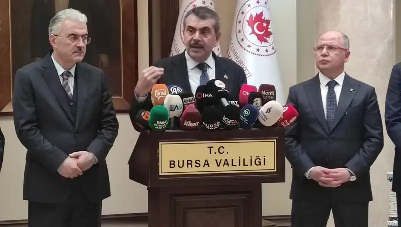 Bakan Tekin: Protesto Eden Çalışanlara Yaptırım Uygulanacak Açıklaması
