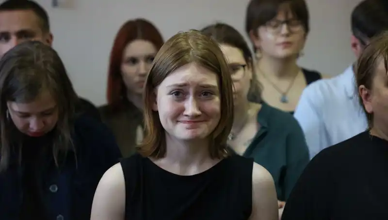 19 Yaşındaki Rus Aktivist Darya Kozyreva’ya Hapis Cezası Verildi: Nedenleri ve Etkileri
