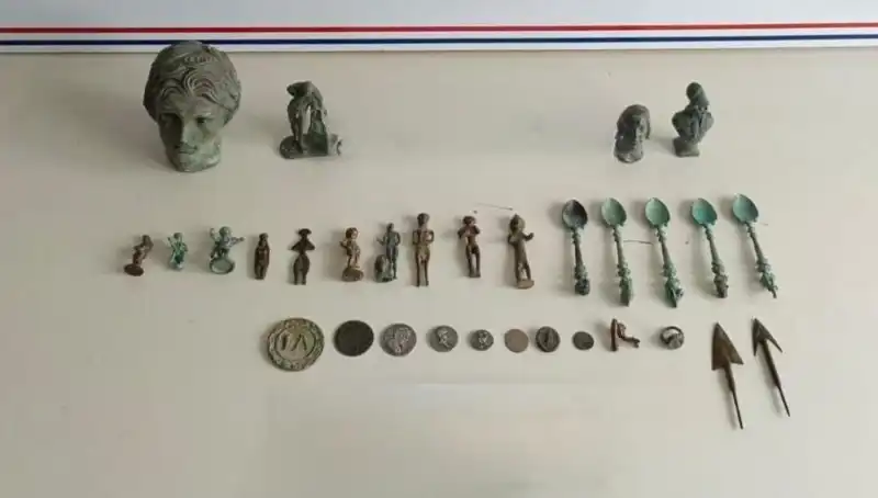 Roma Dönemine Ait Göz Kamaştırıcı Tarihi Eserler Ele Geçirildi