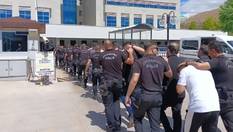 Ankara'da Haraç Çetesine Şok Baskın: Avukatlar da Ağına Düştü